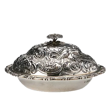 Ciotola in argento 925 con coperchio sbalzato e cesellato, '900