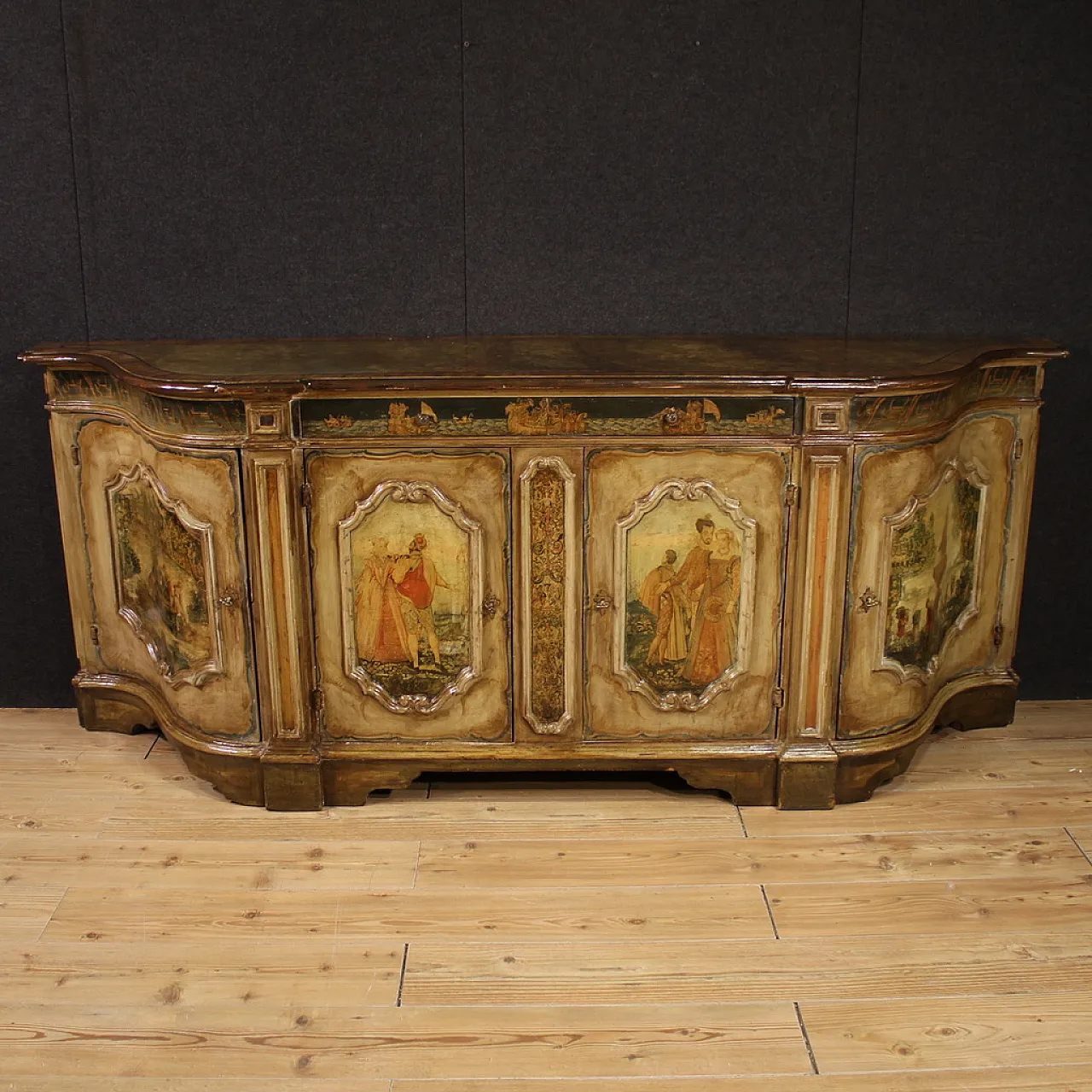 Grande credenza veneziana laccata e dipinta, '900 2