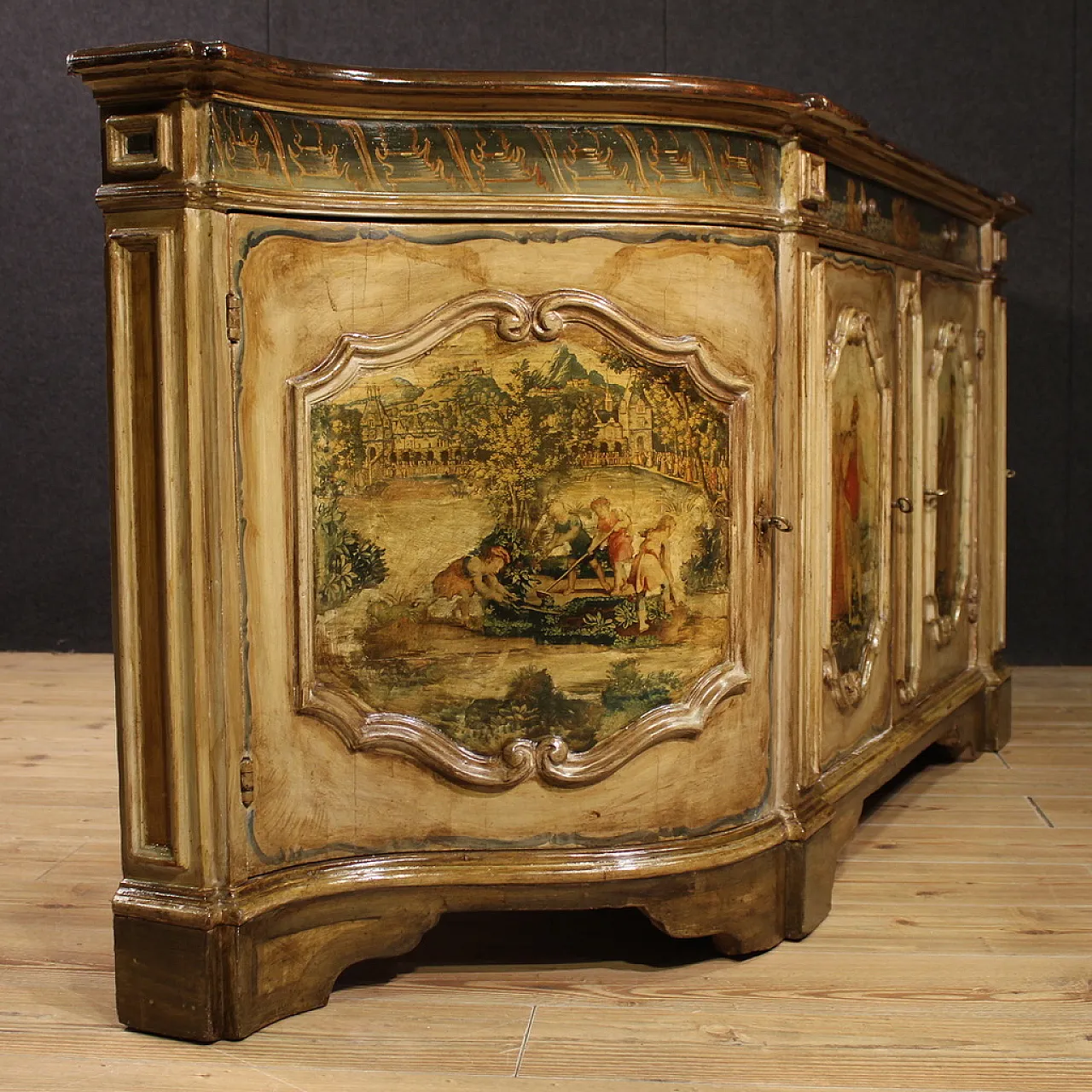 Grande credenza veneziana laccata e dipinta, '900 9