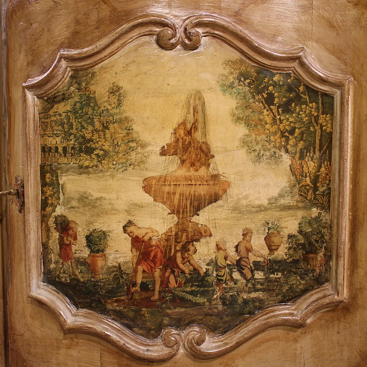 Grande credenza veneziana laccata e dipinta, '900 12