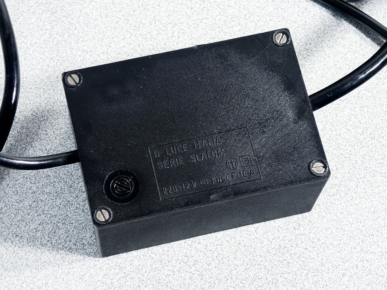 Coppia di lampade Slalom di Vico Magistretti per Oluce, anni '80 17