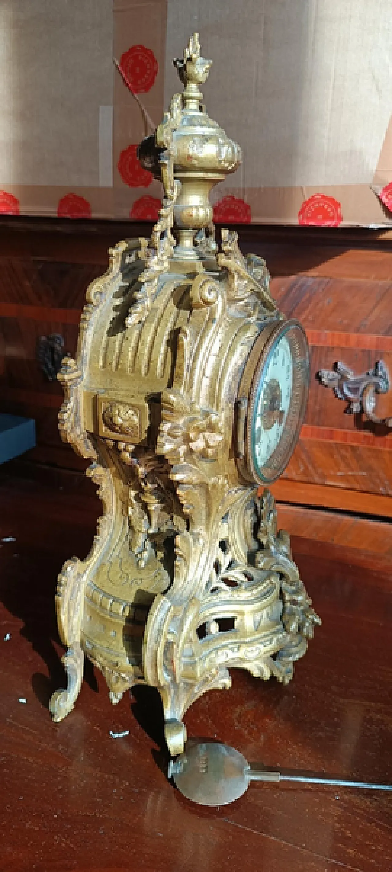 Parisian bronze Napoleon III table clock, 19th century 6