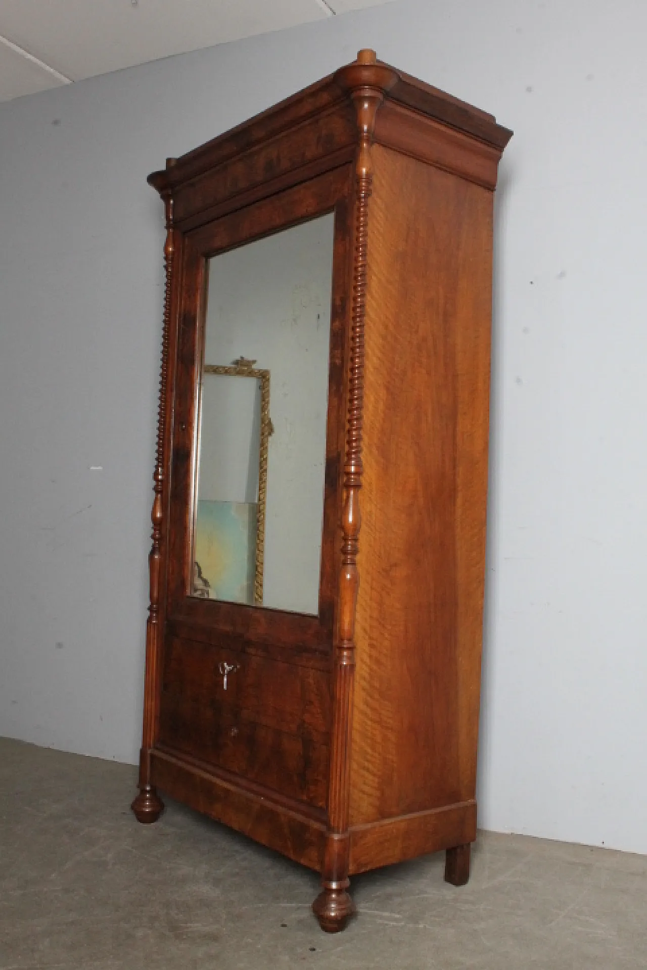 Louis Philippe Lombard mirror cabinet, 19th century 17
