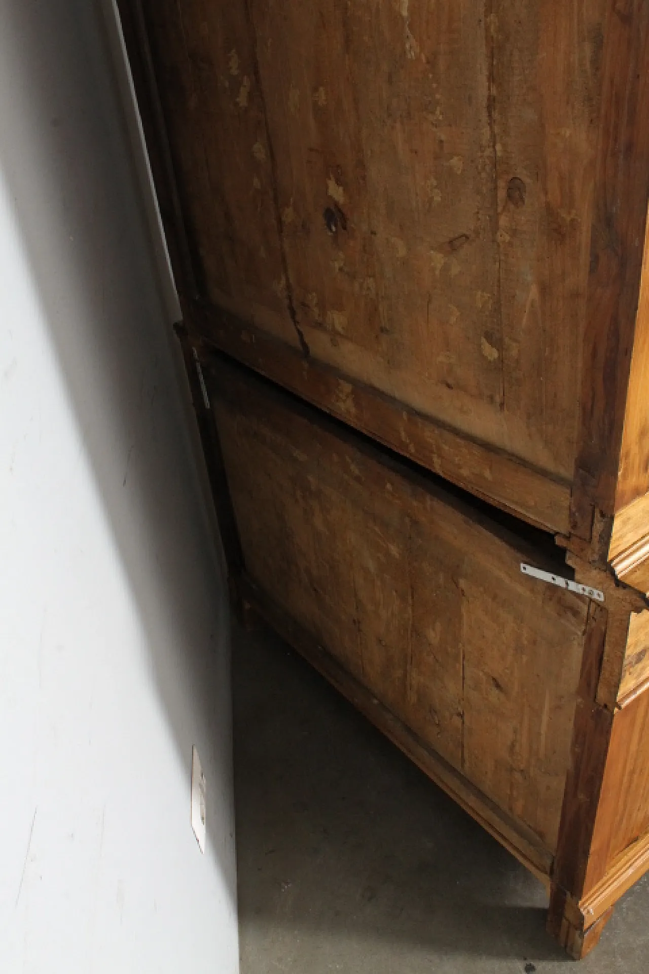 Liberty display cabinet, 1920s 10