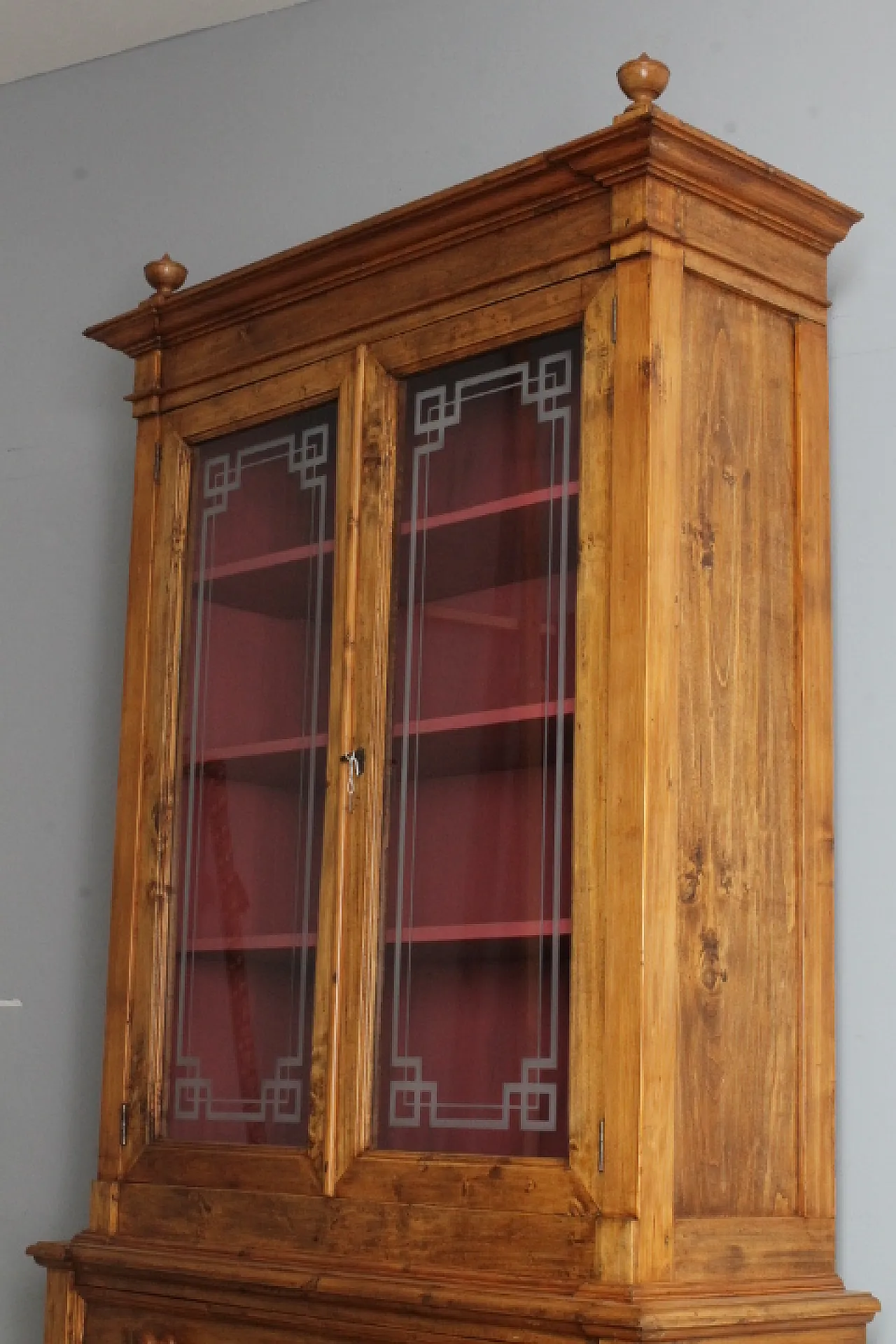 Liberty display cabinet, 1920s 13