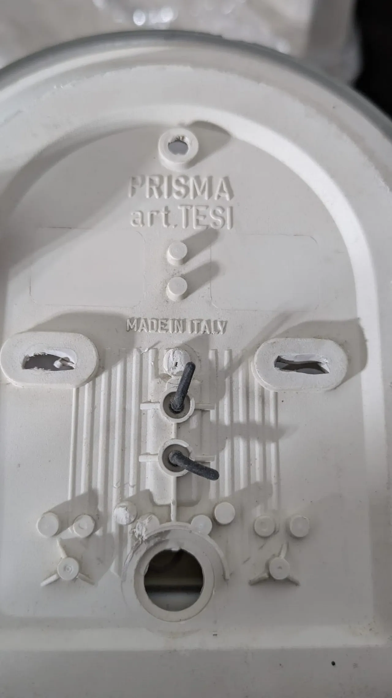 Iconic Italian Tesi Wall lamp by Roberto Fiorato for Prisma, 80s 7