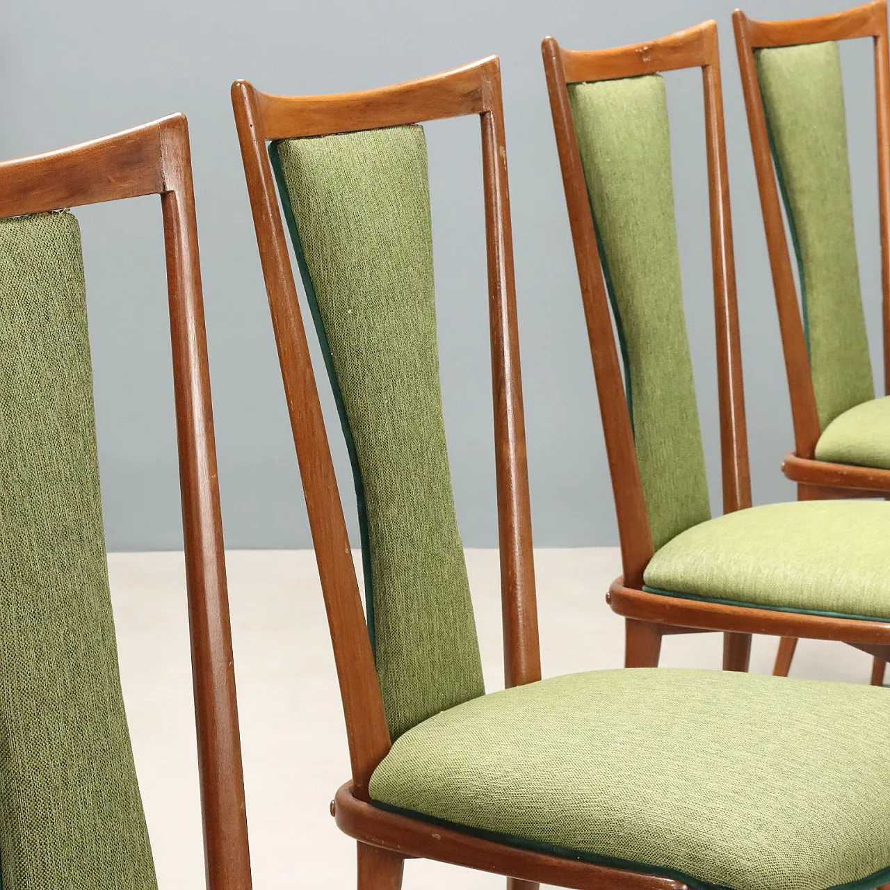 8 Dining chairs in wood and fabric, 20th century 5