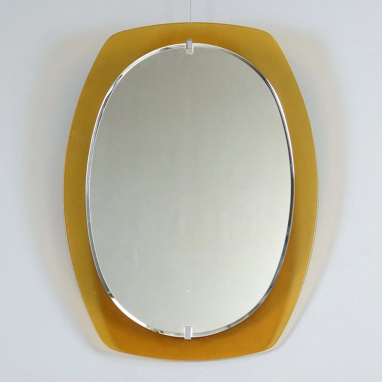 Specchio da parete ovale con cornice in vetro, anni '60 1