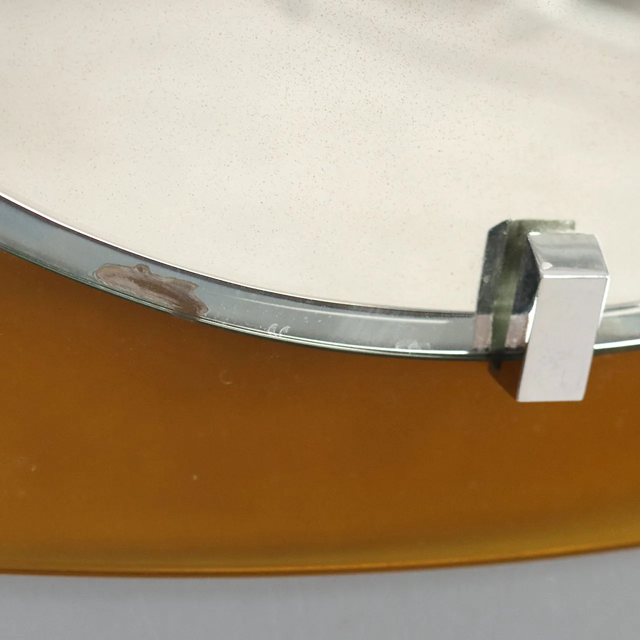 Specchio da parete ovale con cornice in vetro, anni '60 8