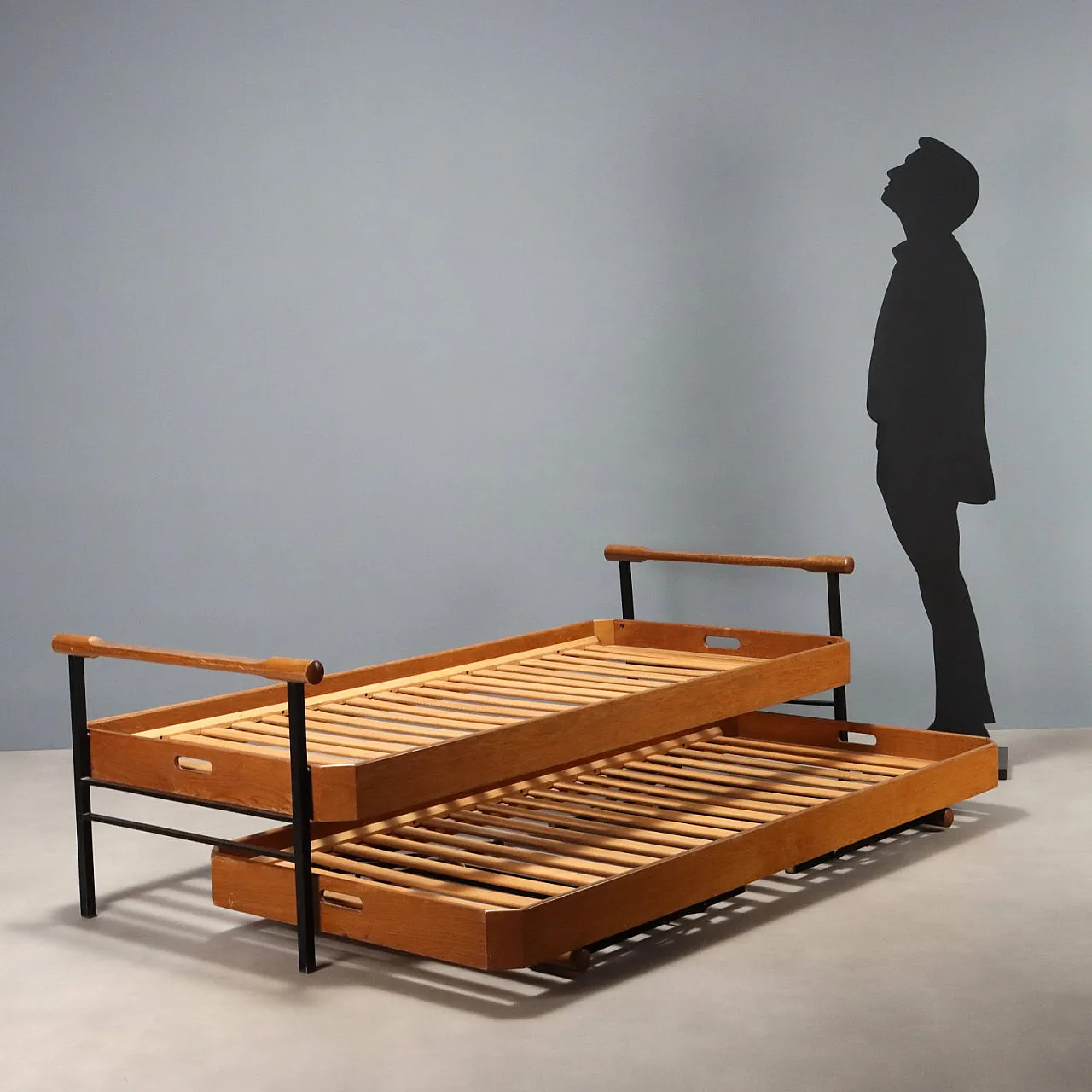 Pair of Tecno L75 beds by Osvaldo Borsani in wood, 20th century 2