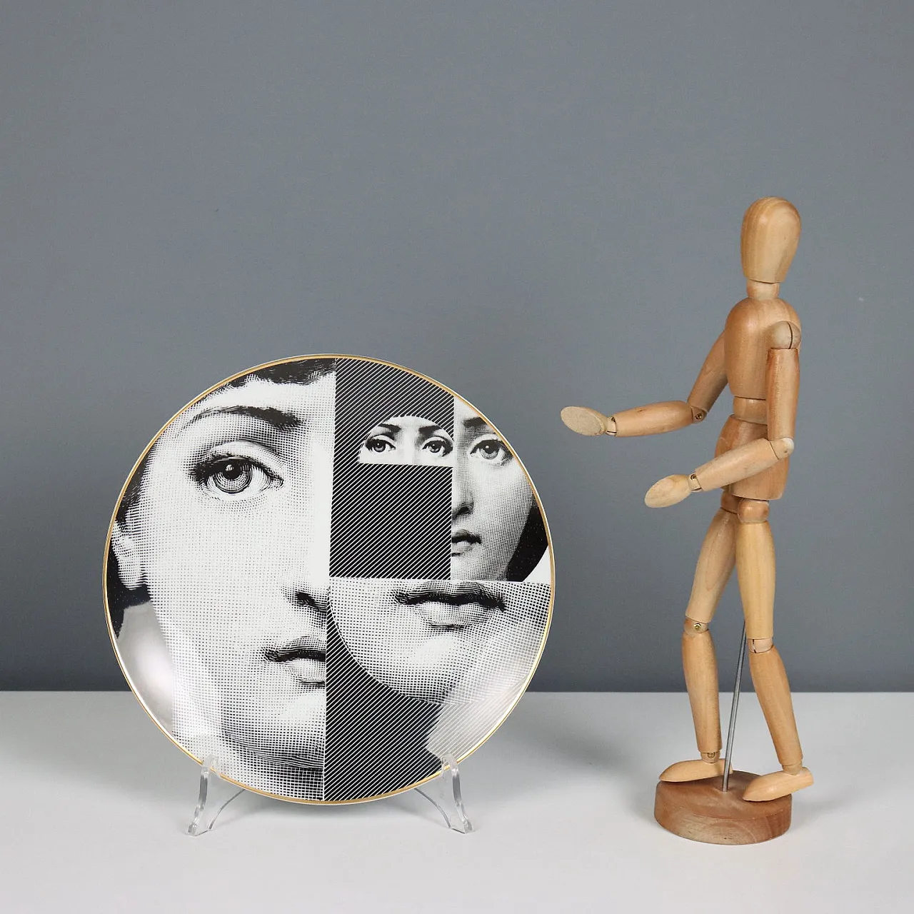 Piatto di Piero Fornasetti per Rosenthal Temi e Variazioni, '900 2