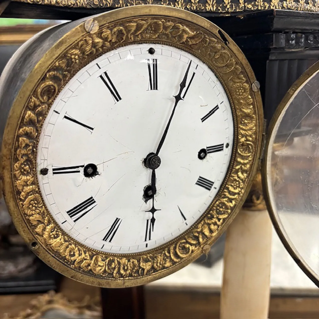 Empire clock in lacquered wood marble columns, early 19th century 16