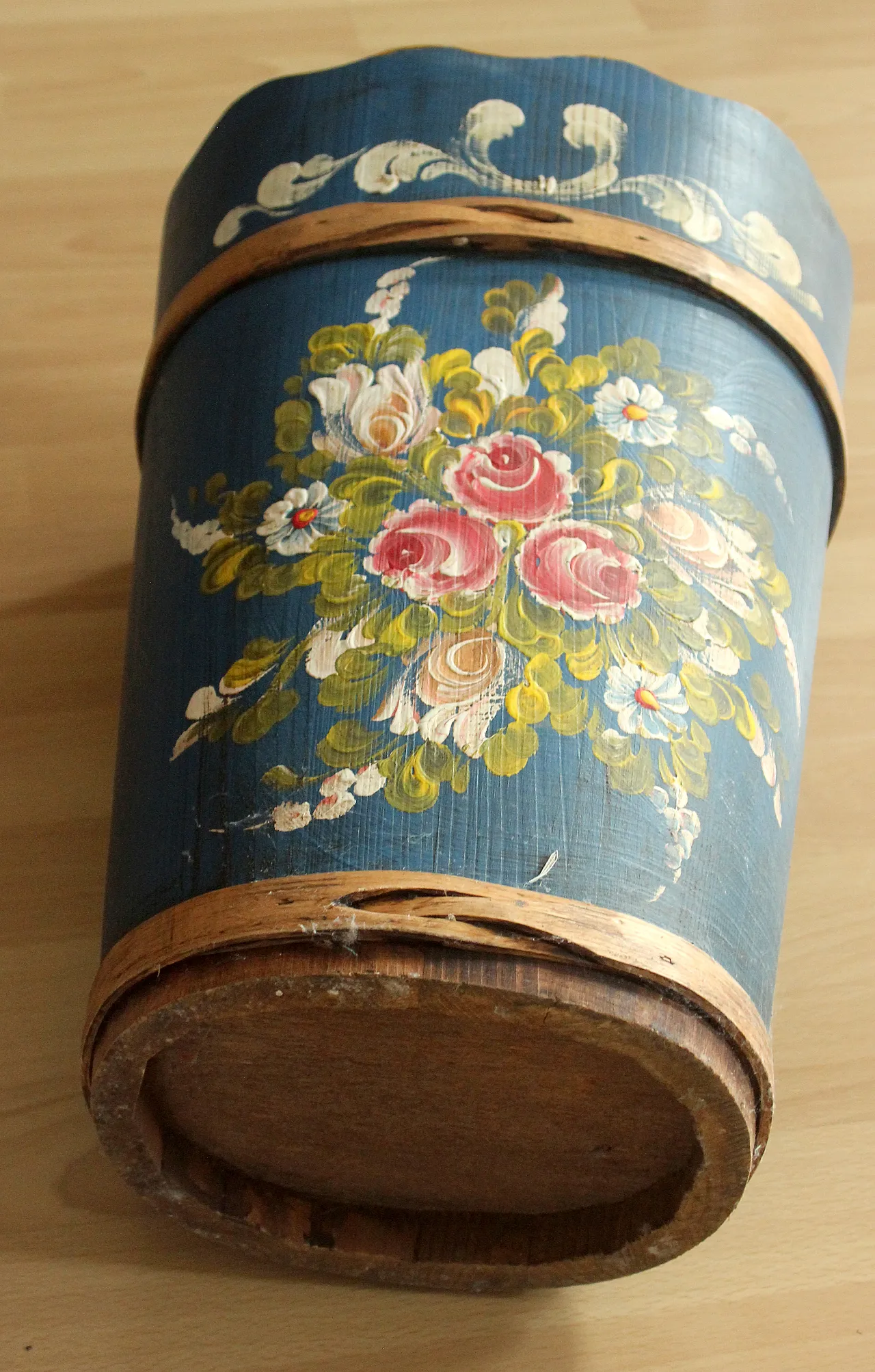 Handmade handpainted wooden umbrella stand, 70s 6