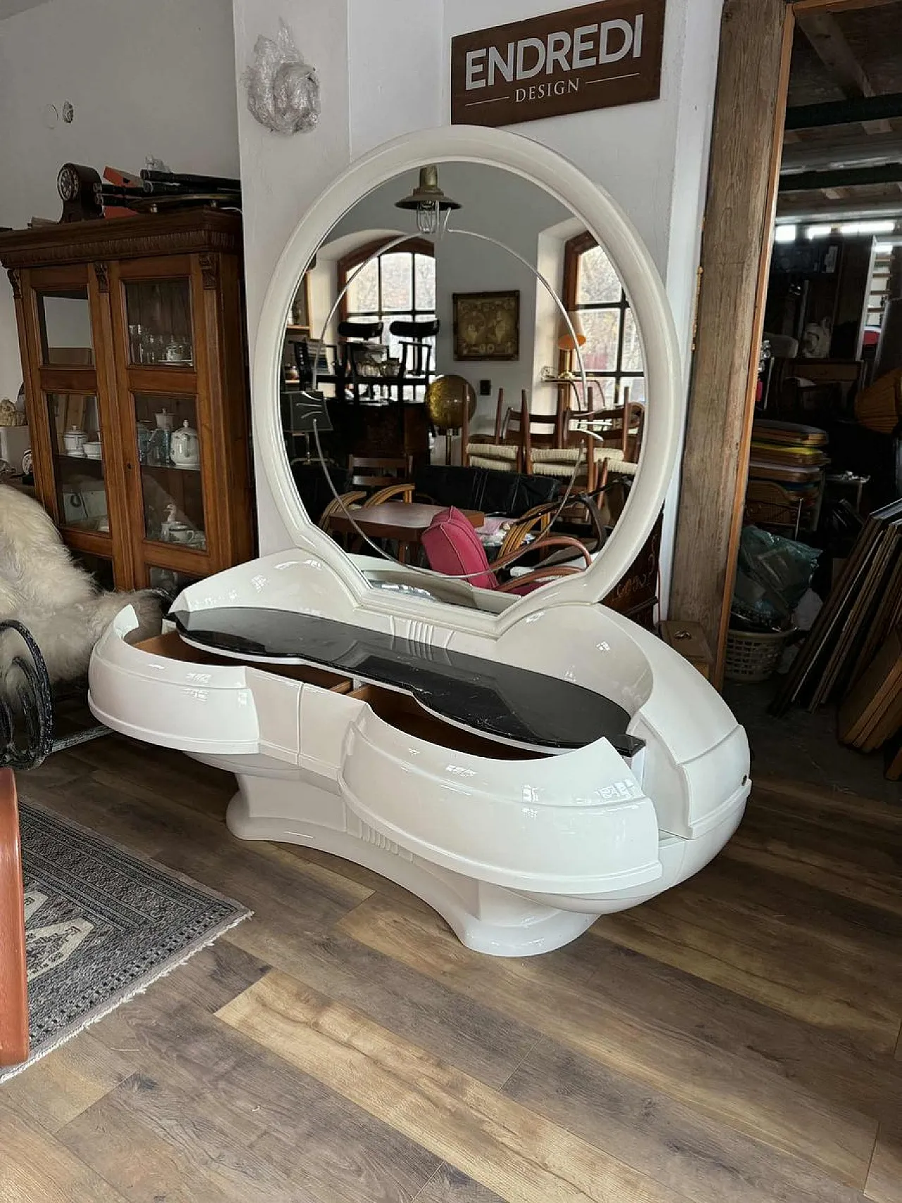 Tavolo da toeletta Space Age con grande specchio ovale, anni '70 5