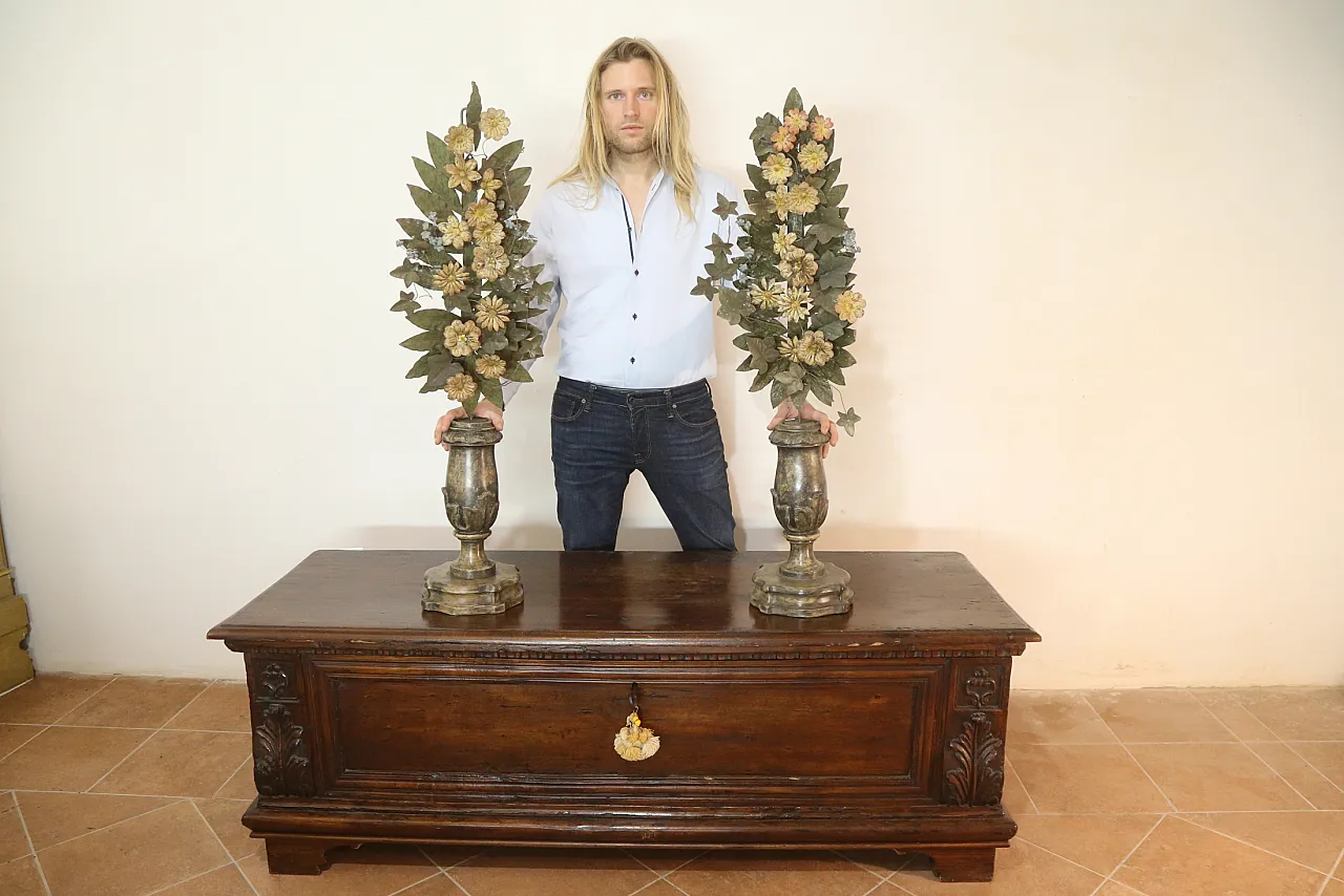 Pair of Baroque silver-plated wood palm holders, 18th century 2