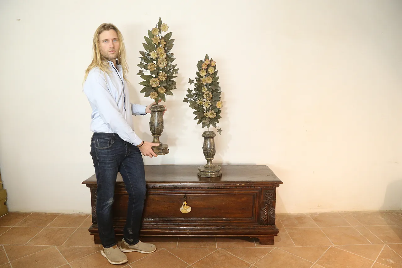 Pair of Baroque silver-plated wood palm holders, 18th century 3