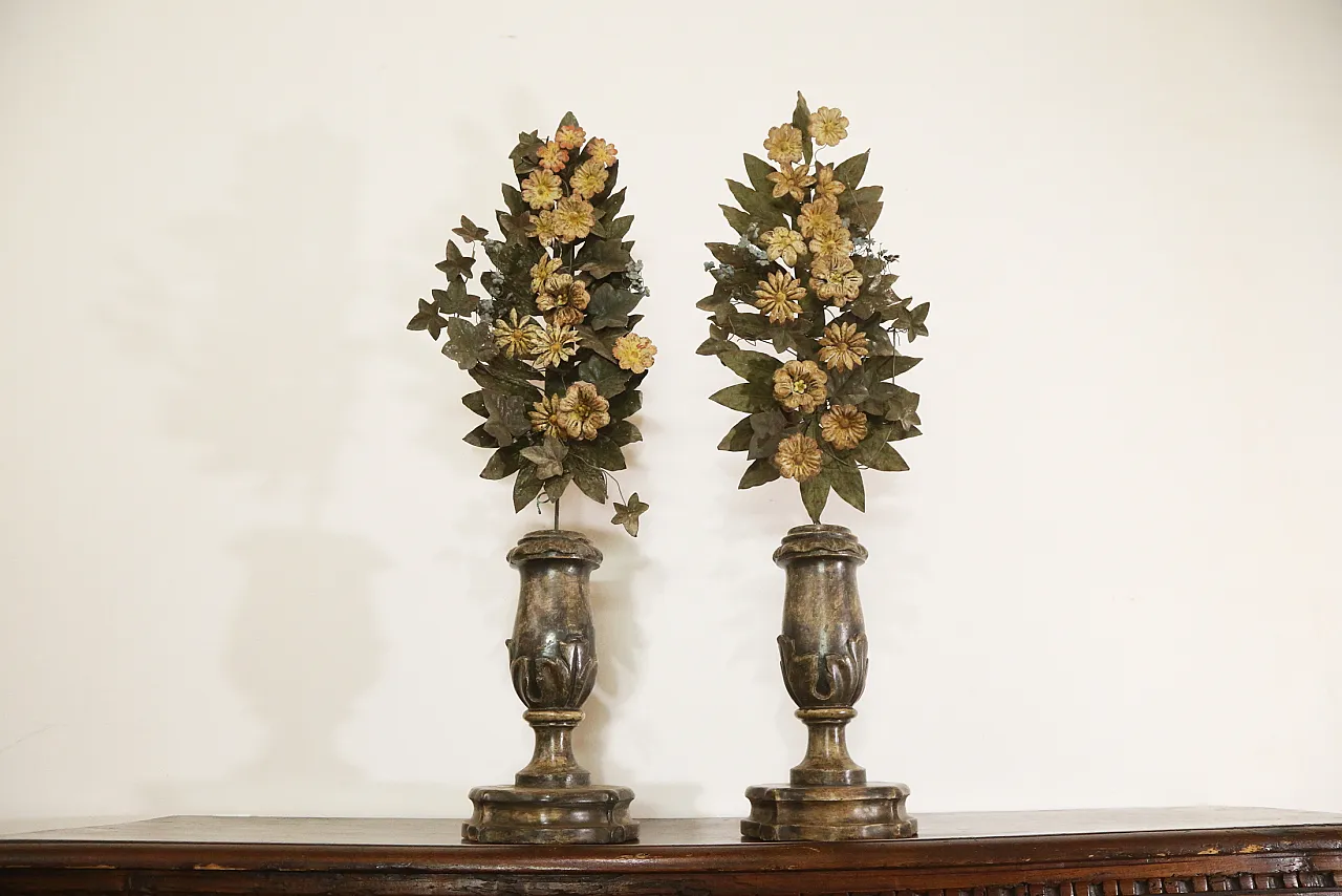 Pair of Baroque silver-plated wood palm holders, 18th century 5