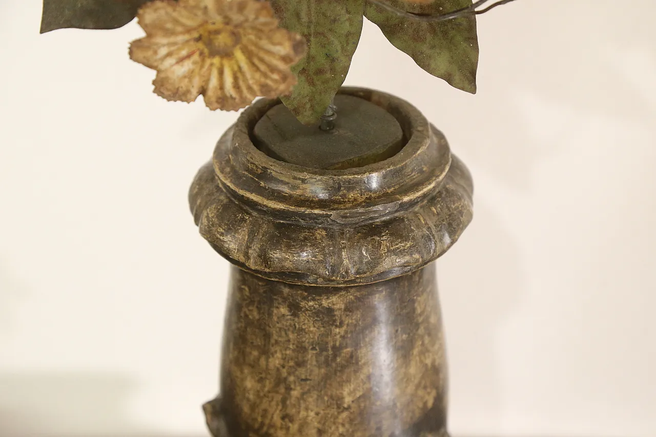 Pair of Baroque silver-plated wood palm holders, 18th century 7