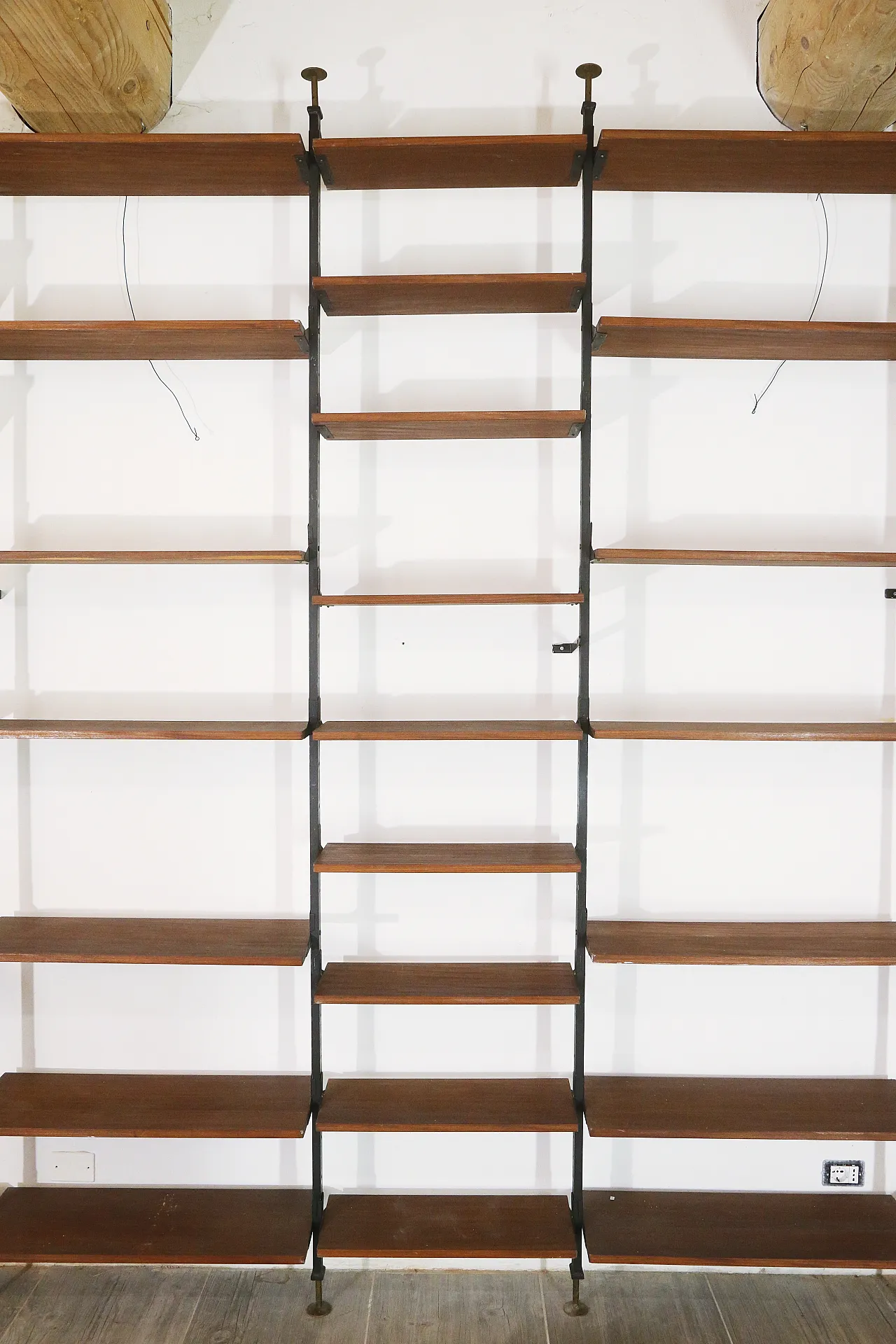 Libreria in mogano, anni '70 21