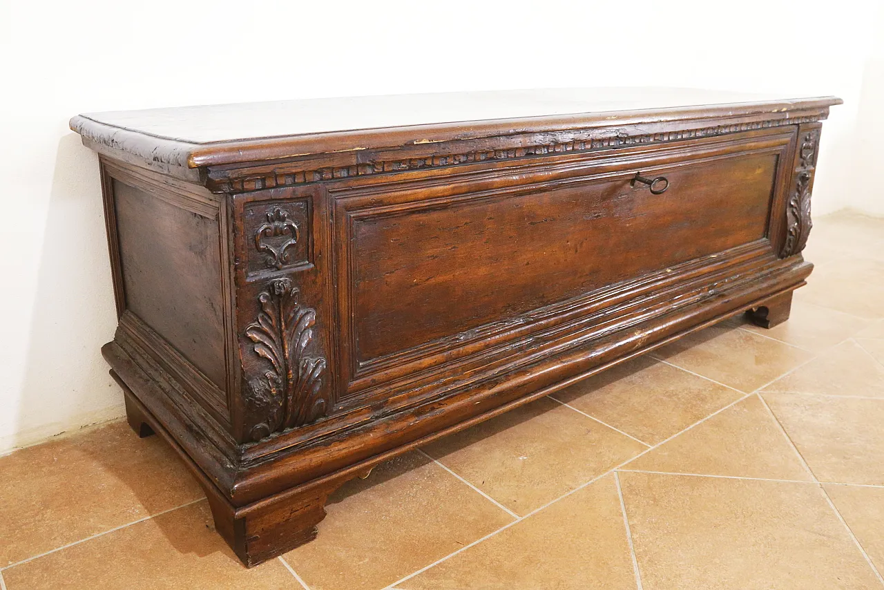 Cassapanca lombardo veneta in pioppo, '600 5