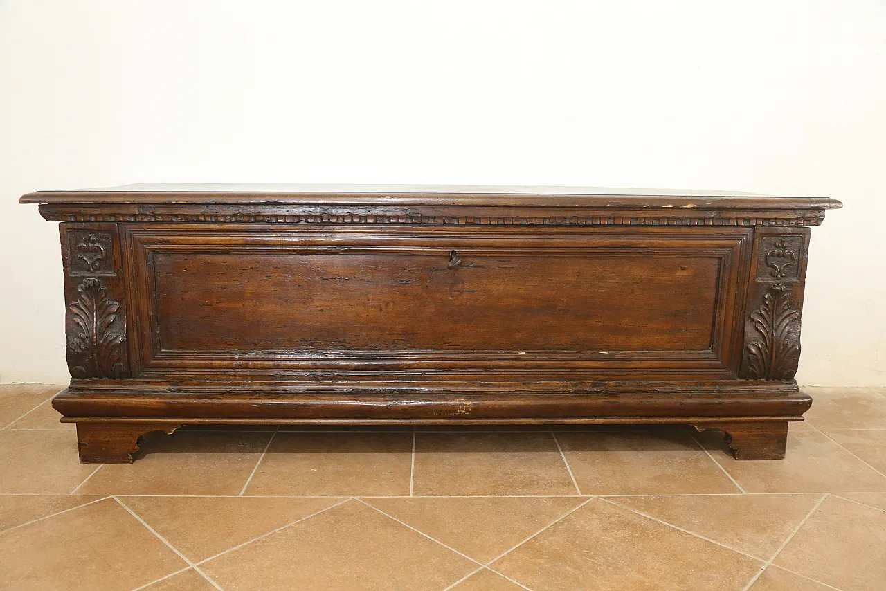 Cassapanca lombardo veneta in pioppo, '600 6