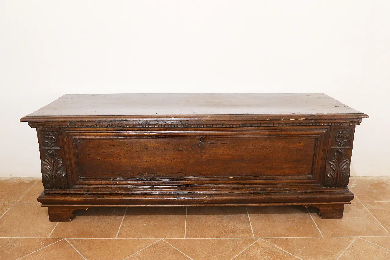 Cassapanca lombardo veneta in pioppo, '600 7