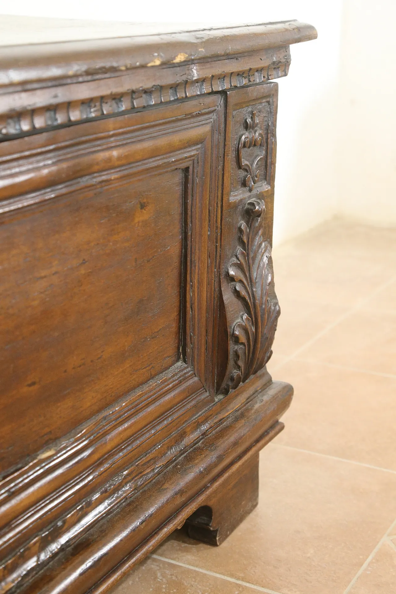 Cassapanca lombardo veneta in pioppo, '600 18