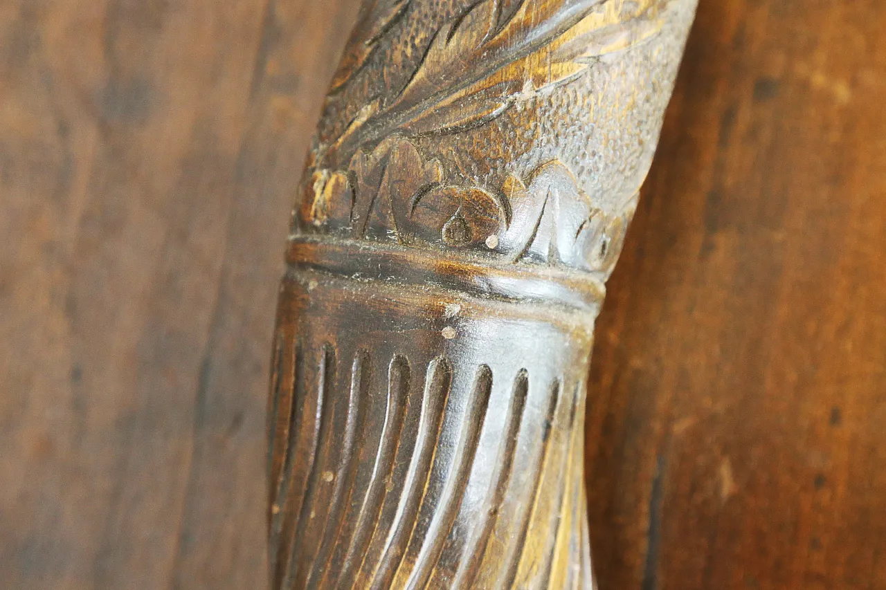 Solomonic twisted column carved in wood, 18th century 21