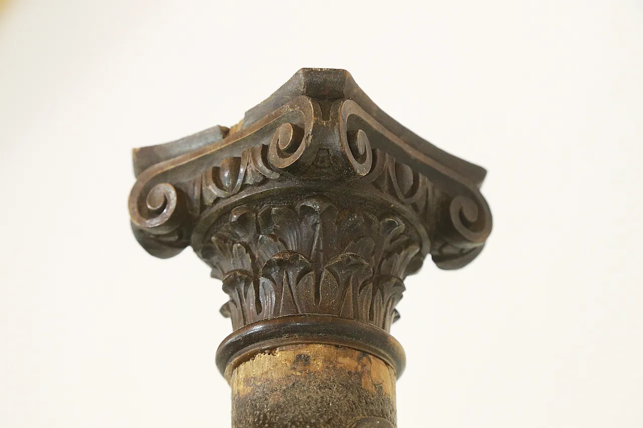 Solomonic twisted column carved in wood, 18th century 22