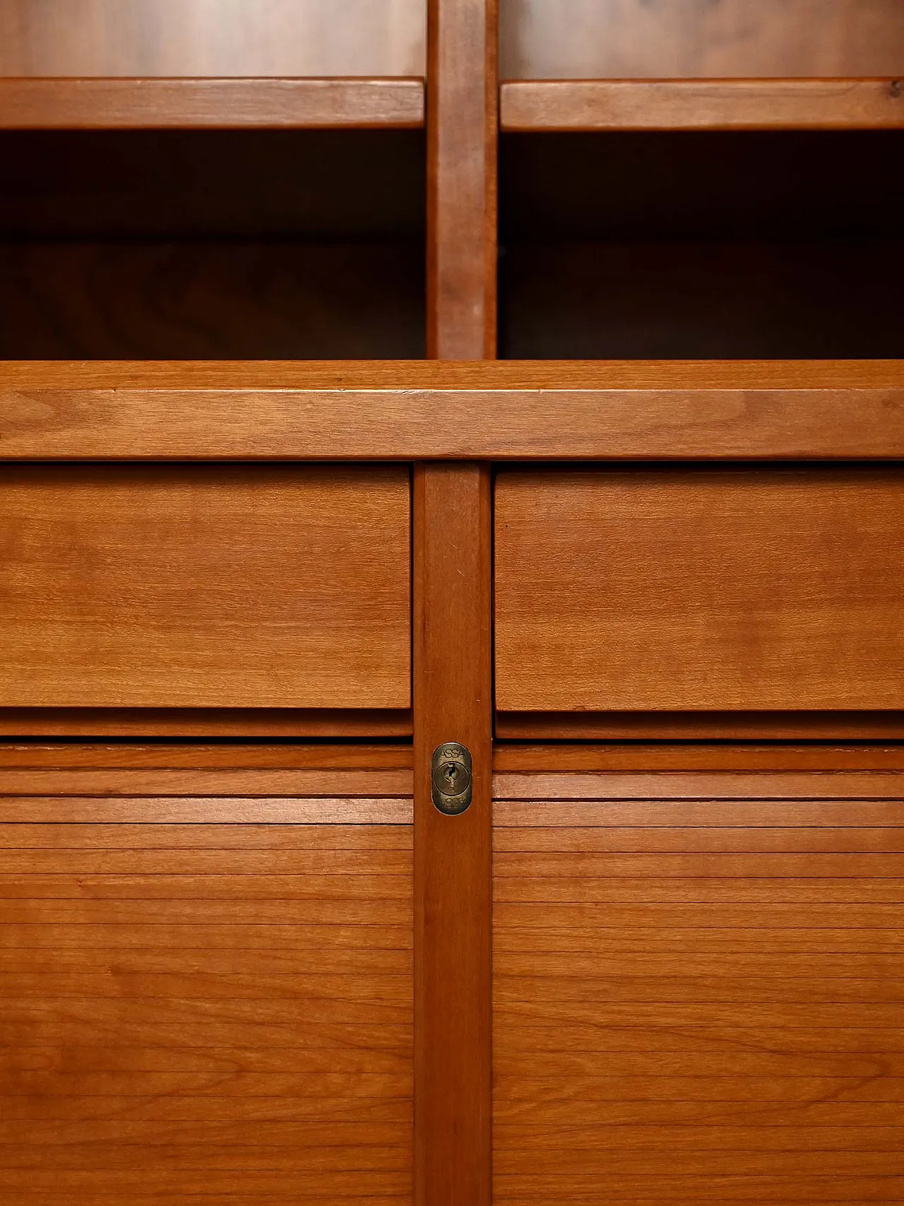 Scandinavian bookcase with sideboard and exposed shelves, 1940s/50s 8