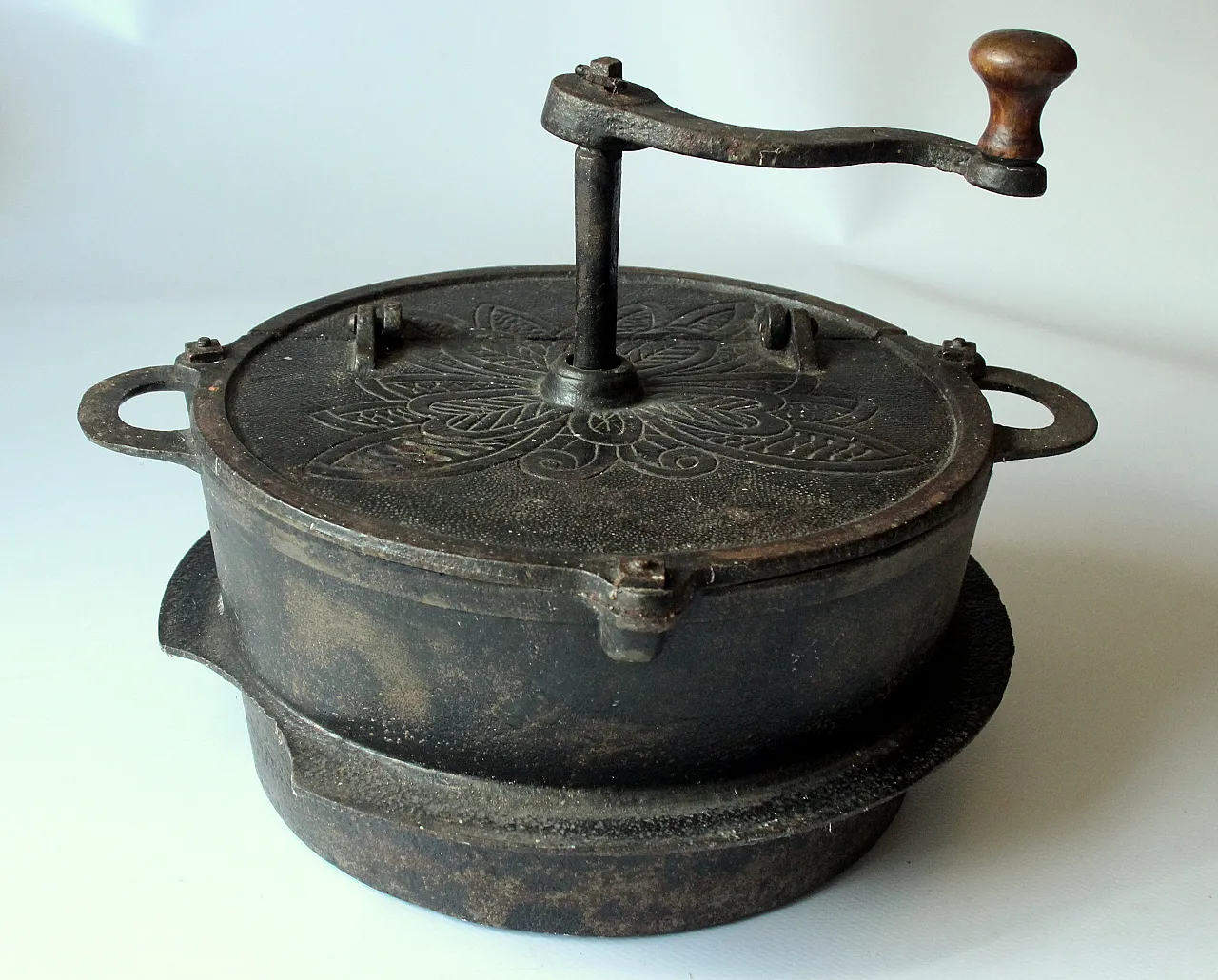Coffee roaster made of cast iron, 1920s 6