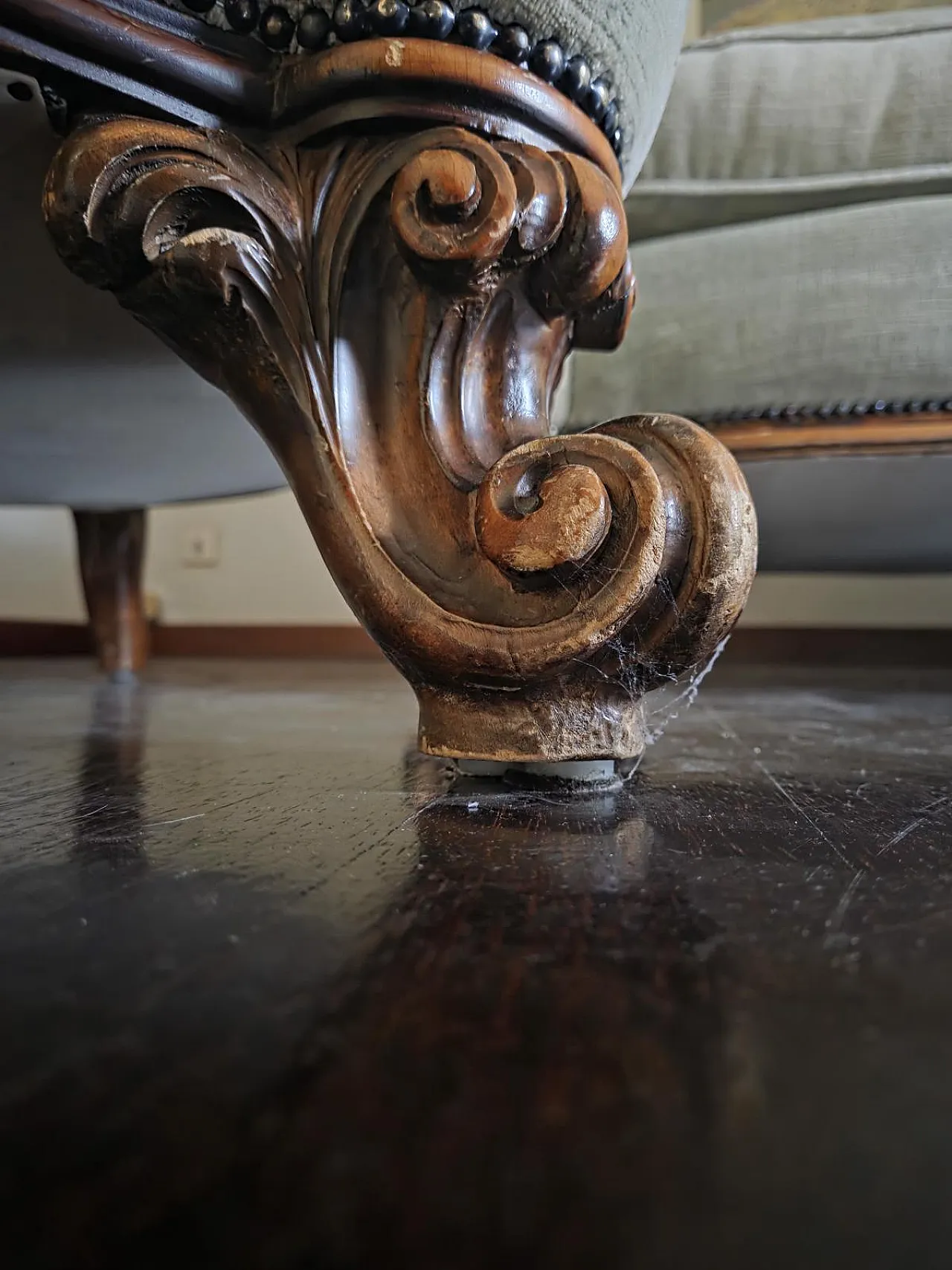 Living room in antique style, 70s 14