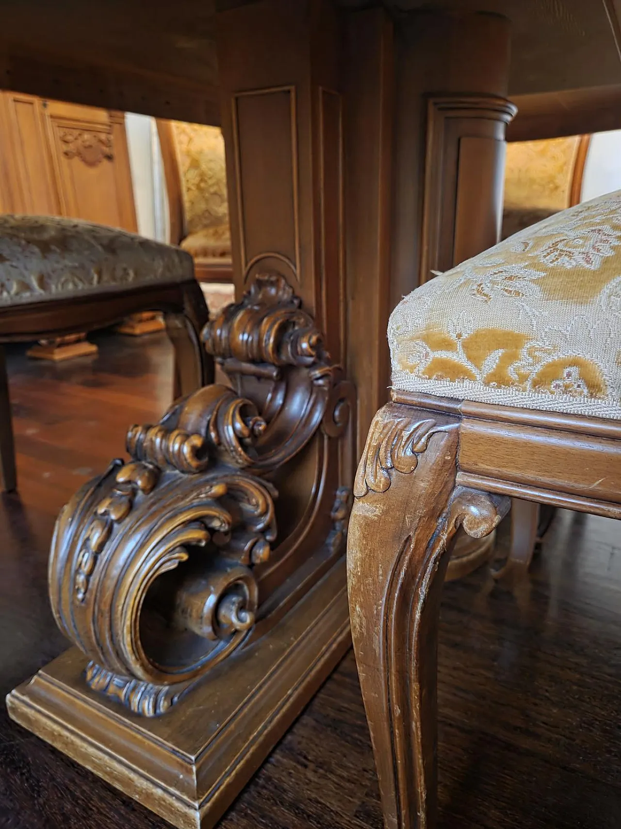 Antique style solid walnut dining room, 70s 12