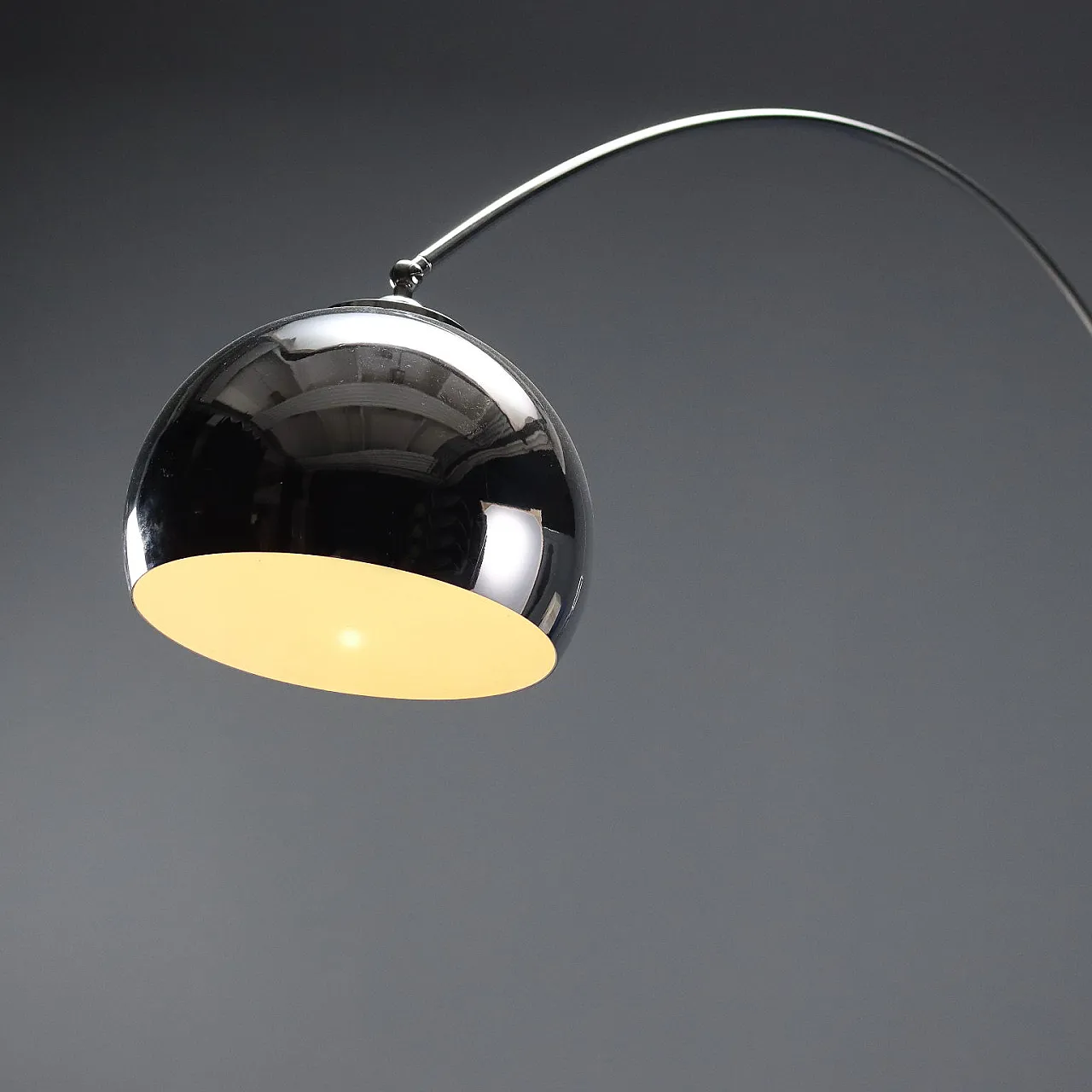 Chrome metal and aluminum floor lamp, 20th century 3