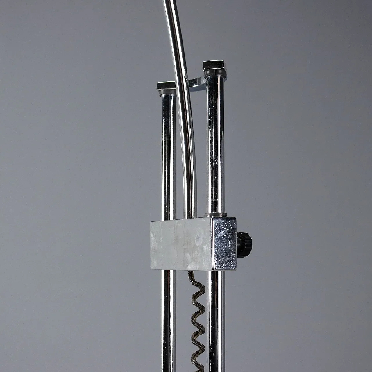 Chrome metal and aluminum floor lamp, 20th century 4