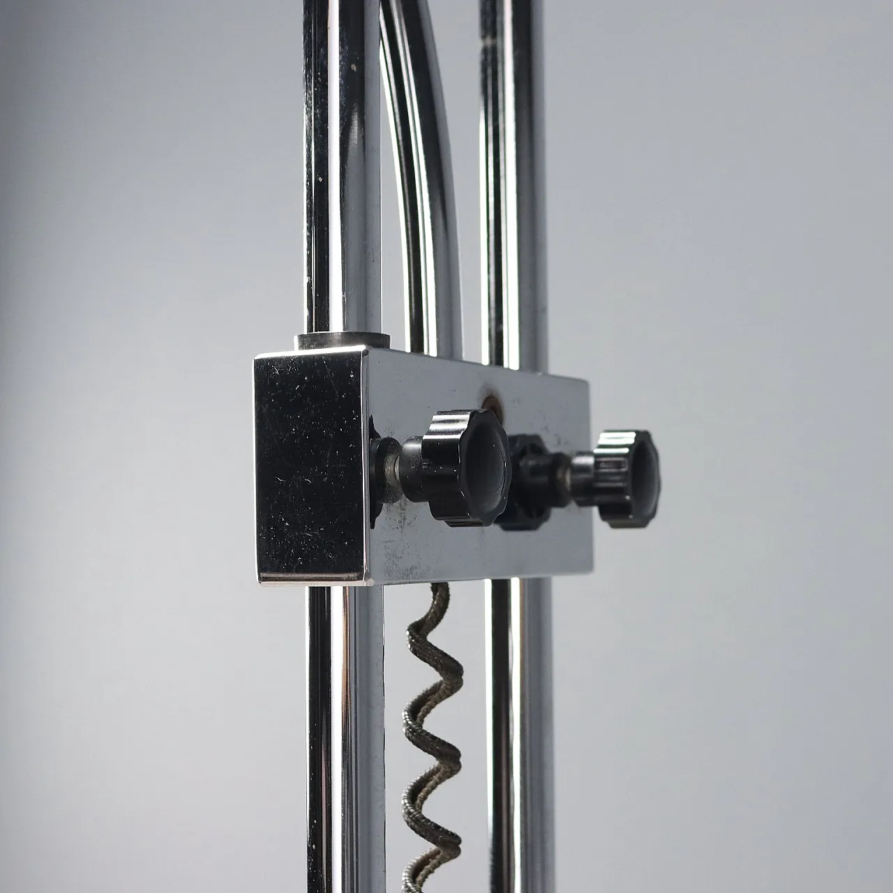 Chrome metal and aluminum floor lamp, 20th century 5