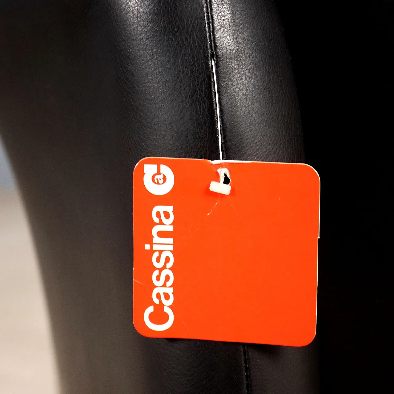 Coppia di poltrone in espanso e pelle, '900 7