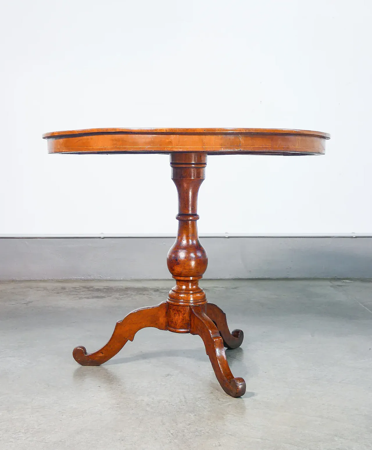 Round coffee table by Rolo in veneered and inlaid wood, 19th century 4