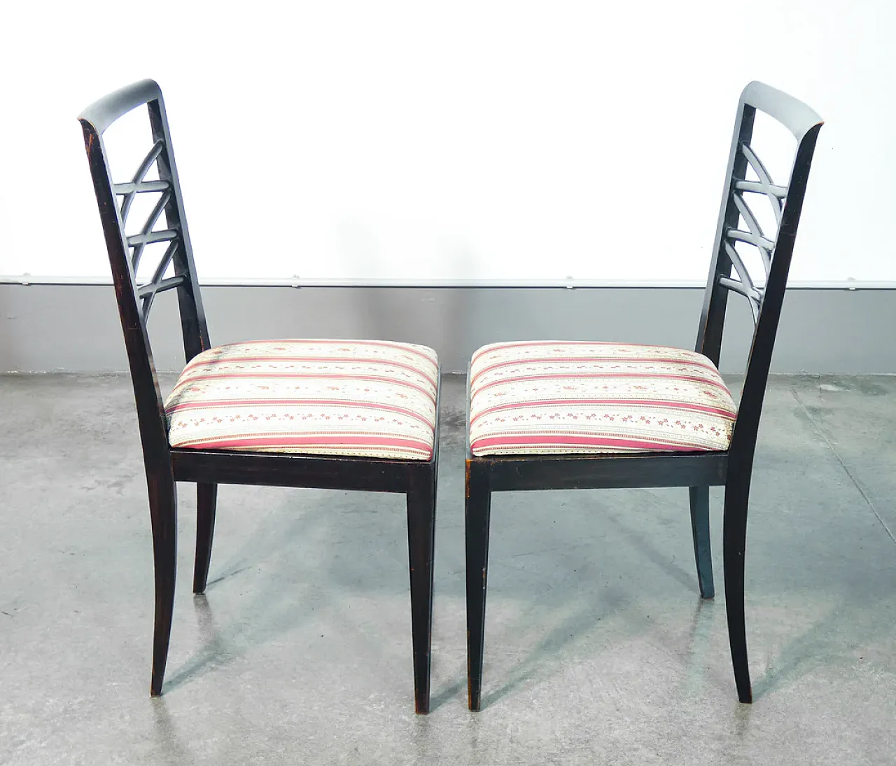 4 Black lacquered wooden chairs, 1940s 4