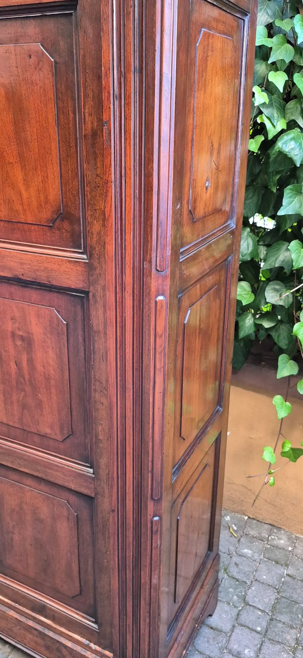 Armadio credenza pannellato in noce e radica, '800 4