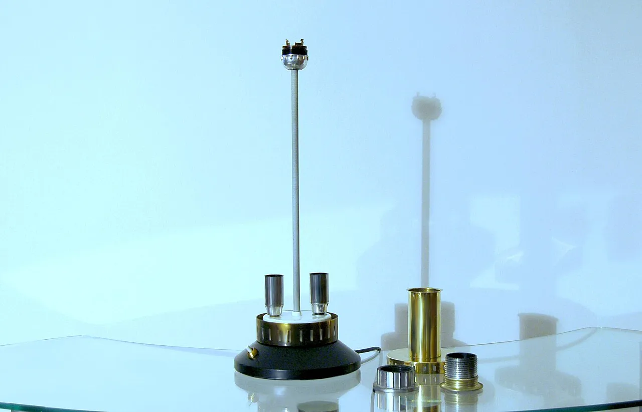 Table lamp in red glass by Stilnovo, 1960s 5