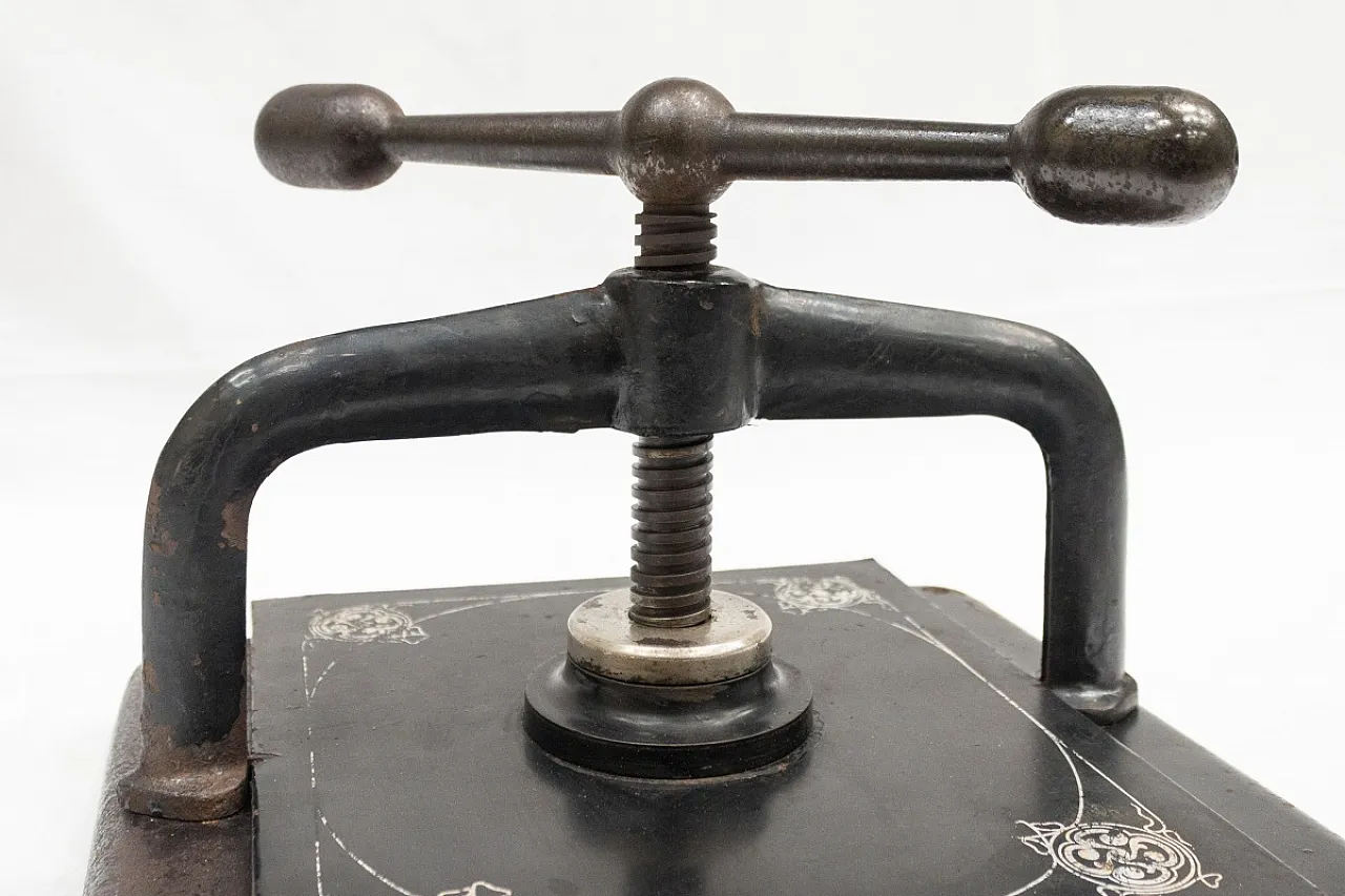 Book press, bookbinding press, late 19th century 6