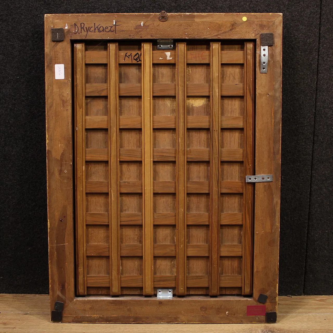 Flemish panel crucifixion with soldiers, 17th century 8