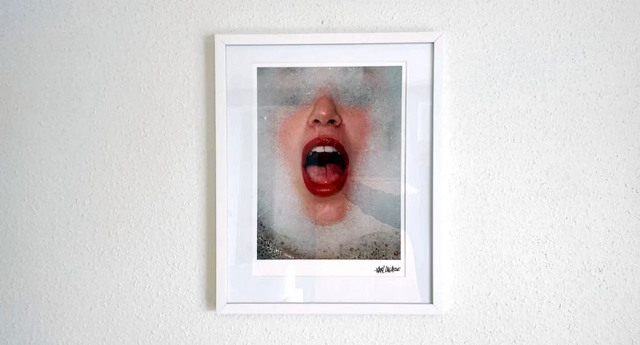 Femme dans son bain art print signed by Karl Lagasse, 1981 1