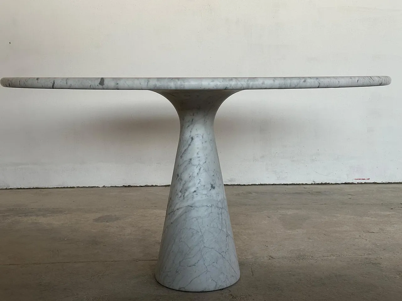 M1 Mangiarotti table in Carrara marble, 70s 11