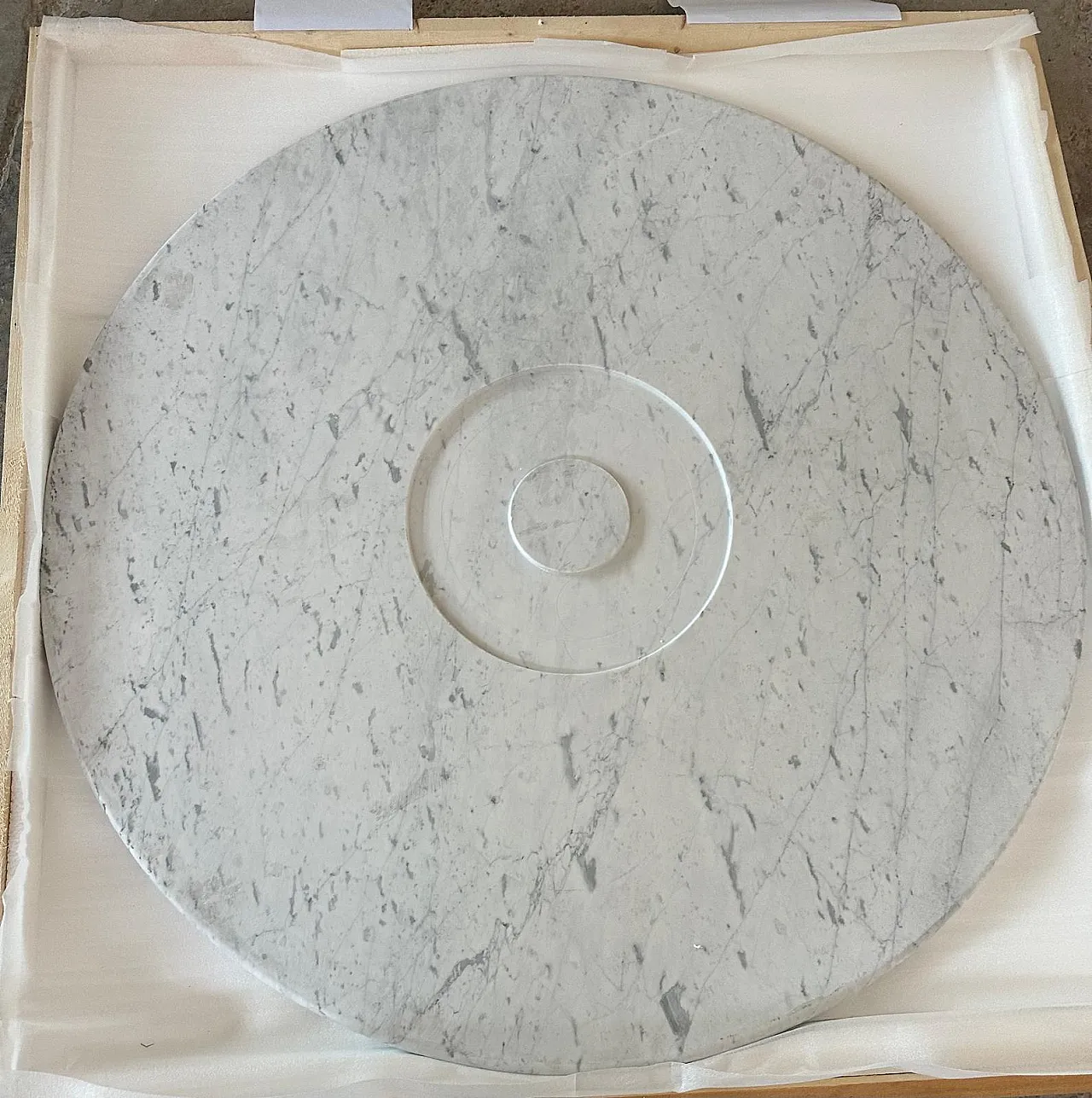 M1 Mangiarotti table in Carrara marble, 70s 14