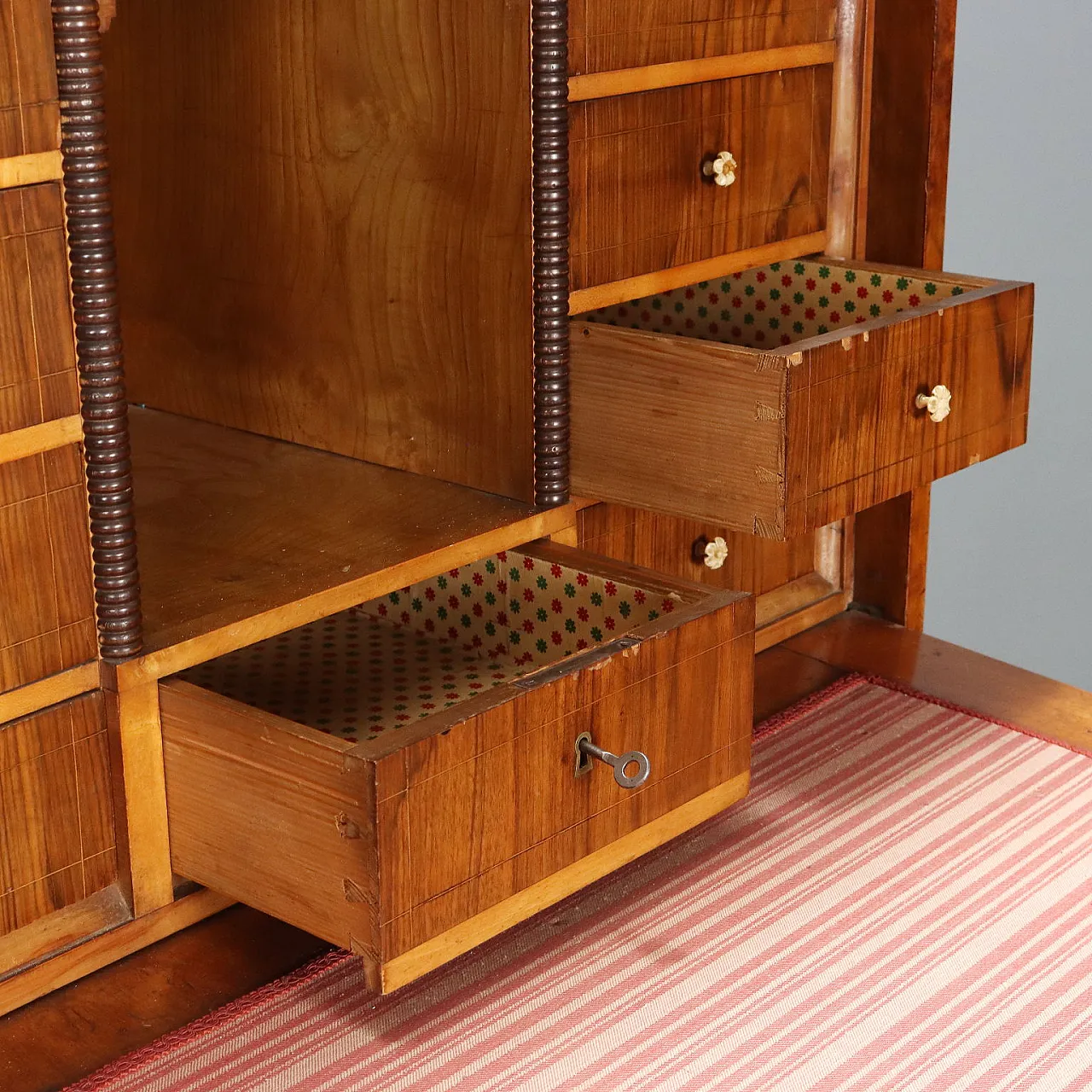 Secretaire Biedermeier in radica di noce, metà '800 6