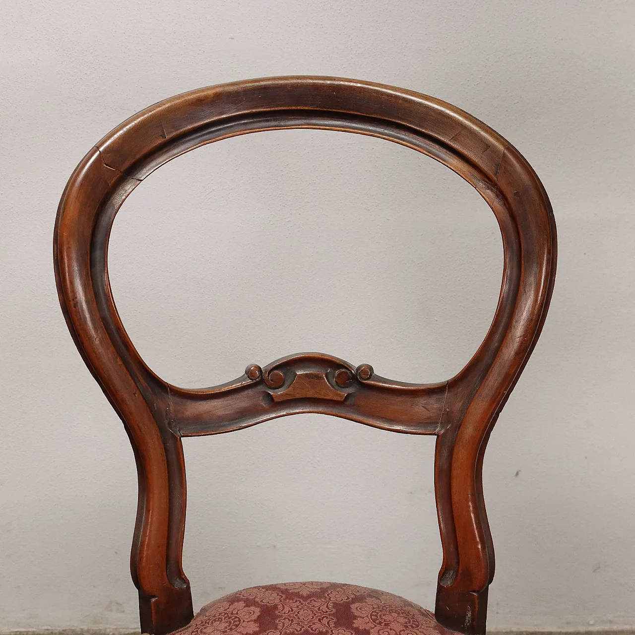 3 Louis Philippe carved walnut chairs with padded seat, 19th century 4
