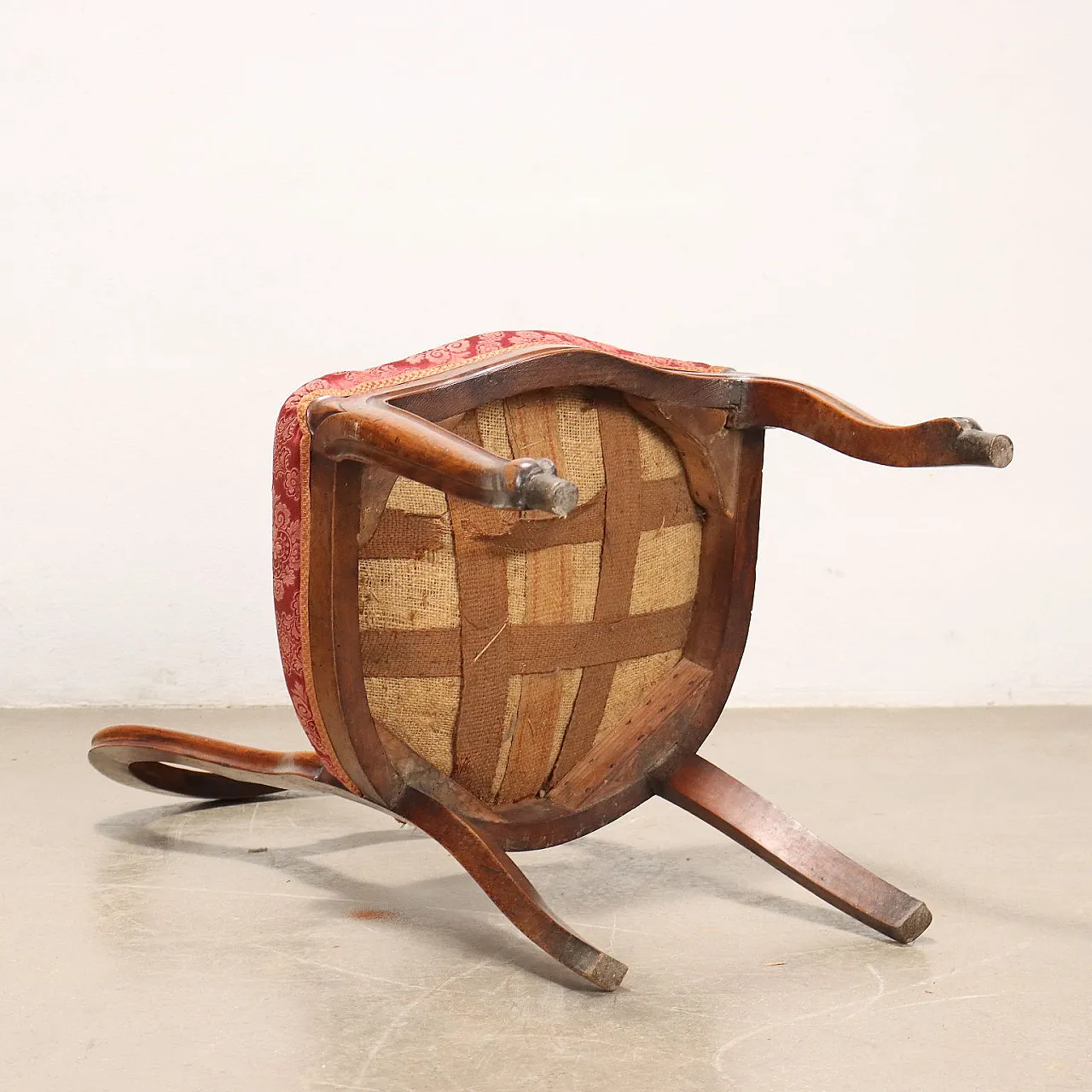 3 Louis Philippe carved walnut chairs with padded seat, 19th century 9