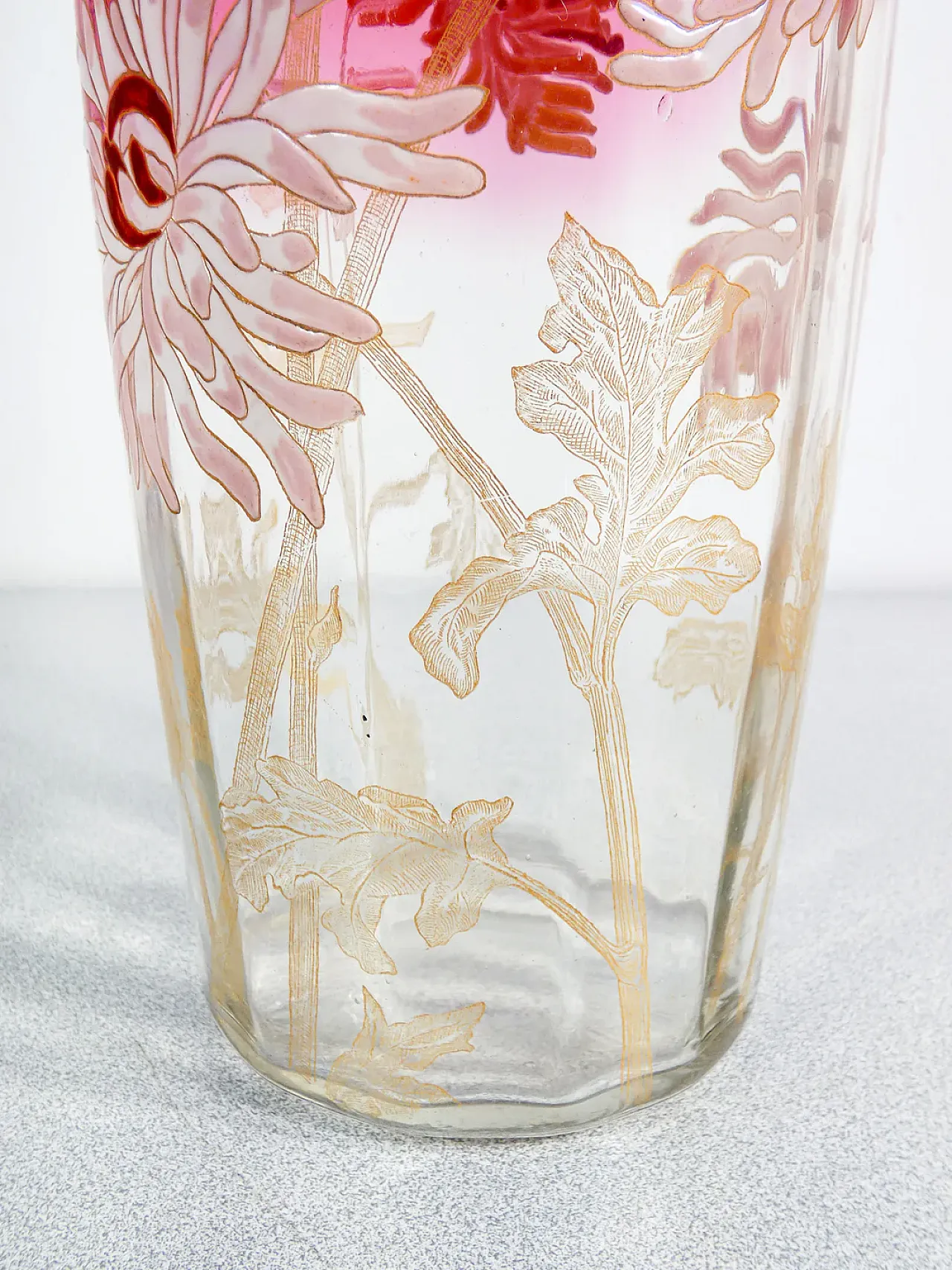 Legras hand-painted blown glass vase, 20th century 9